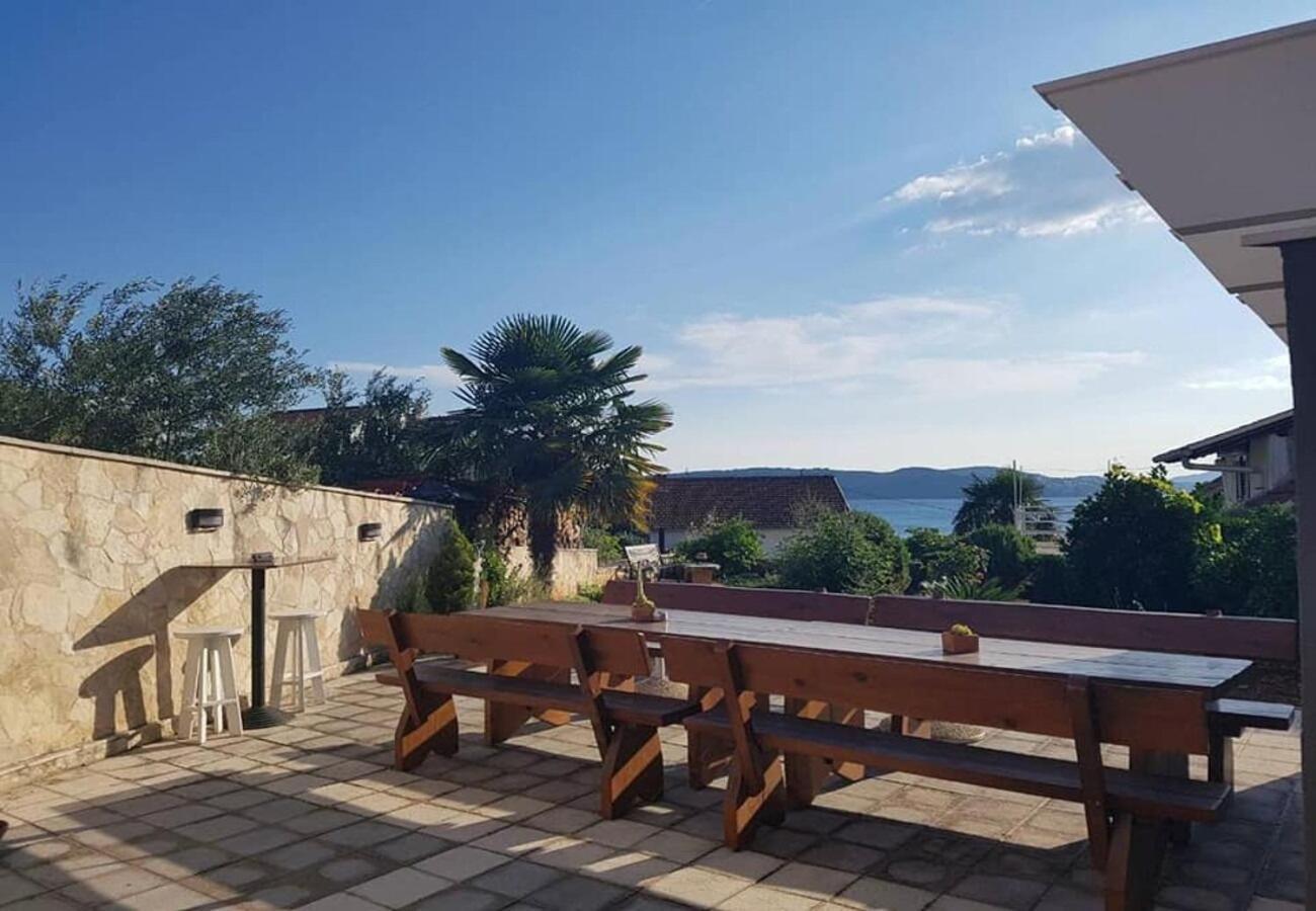 Apartments Javi - Free Private Parking Trogir Exterior photo